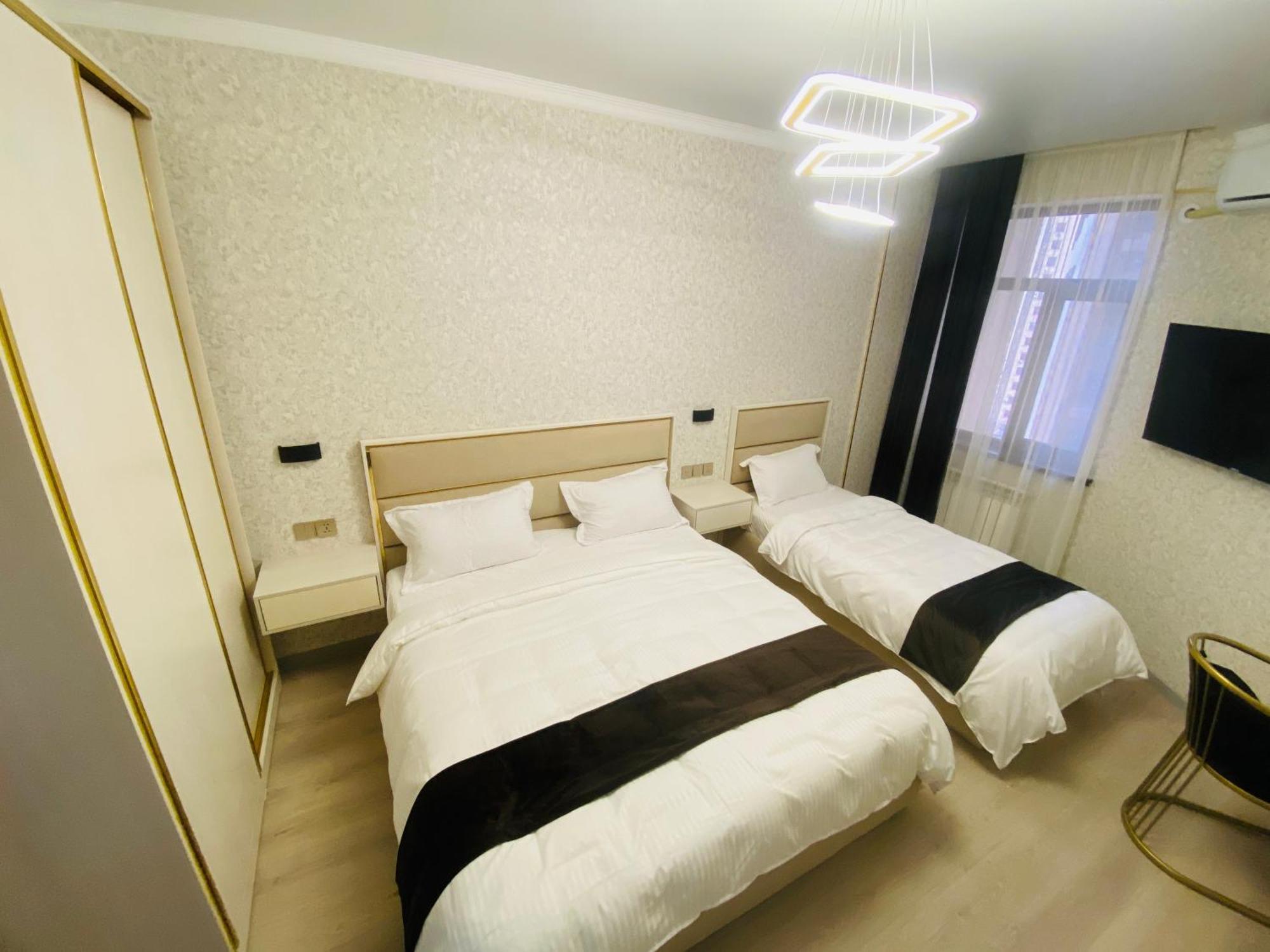 Baland Hotel Dusanbe Kültér fotó