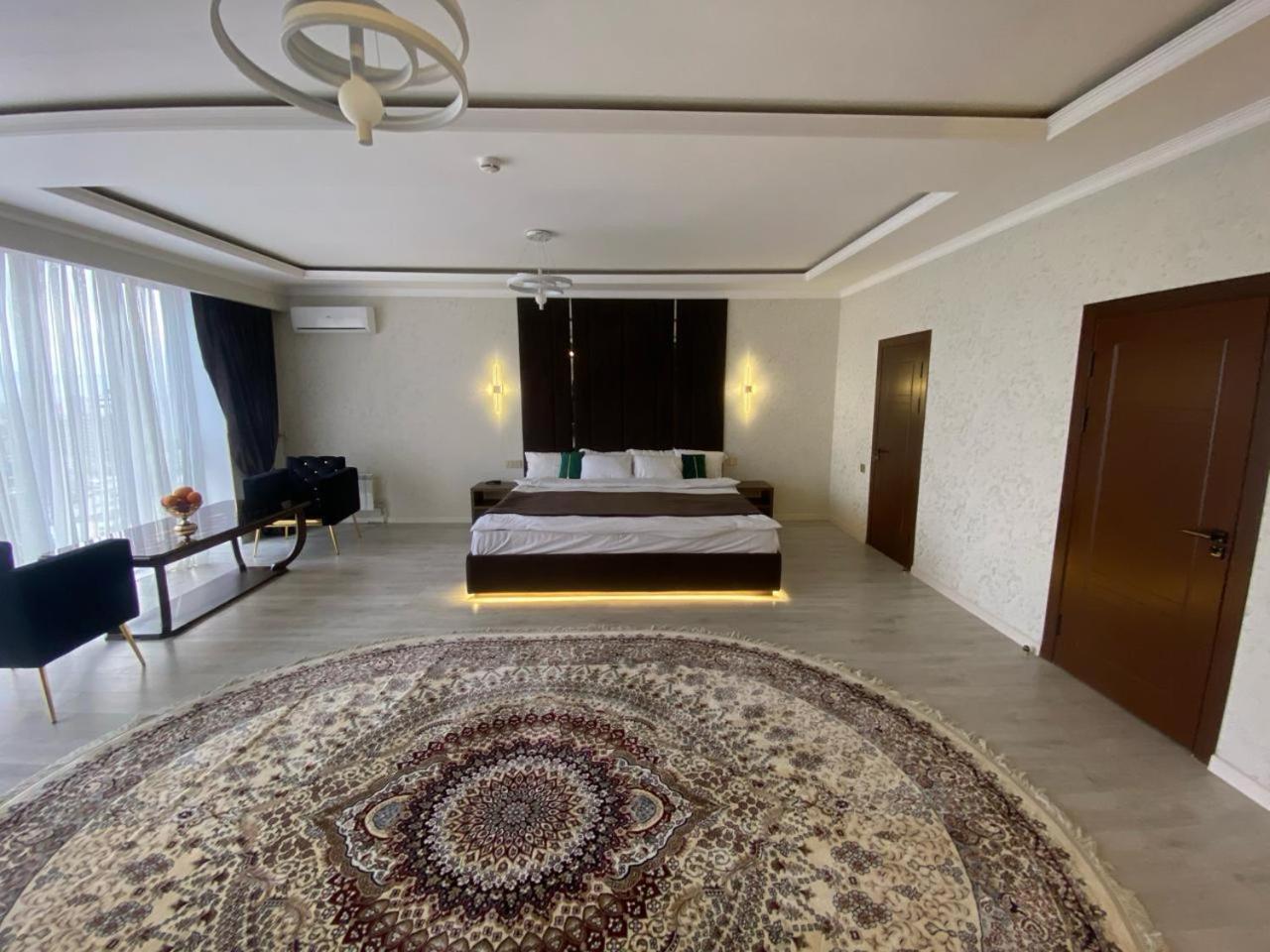 Baland Hotel Dusanbe Kültér fotó