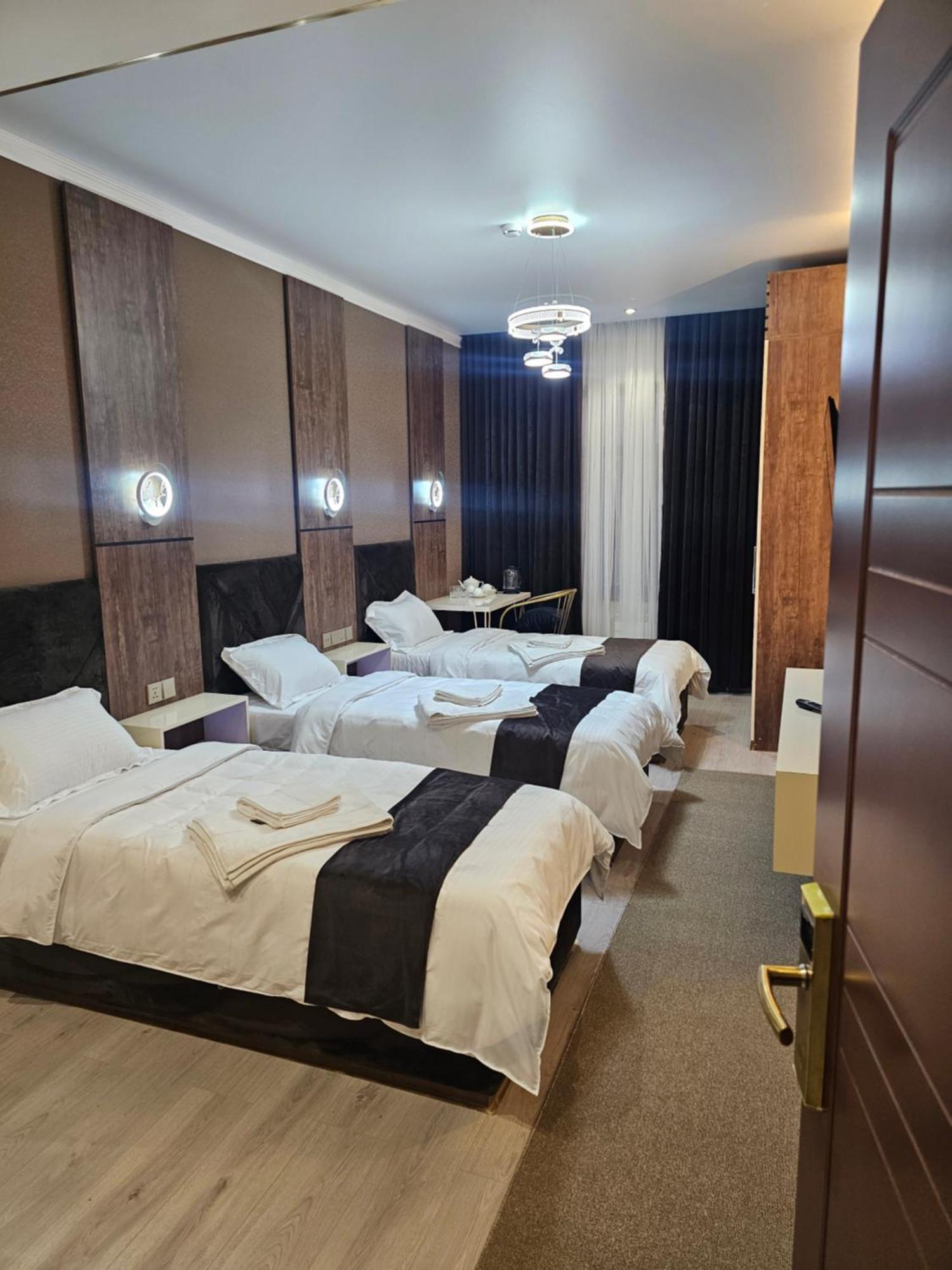 Baland Hotel Dusanbe Kültér fotó