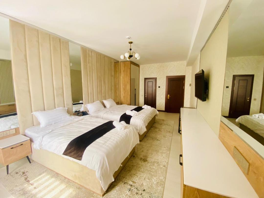 Baland Hotel Dusanbe Kültér fotó